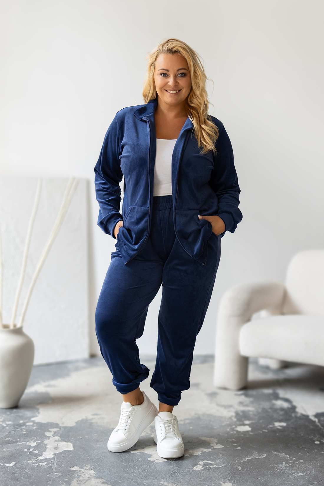 Dres welurowy PLUS SIZE